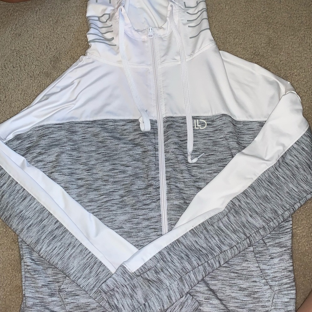 Zip up